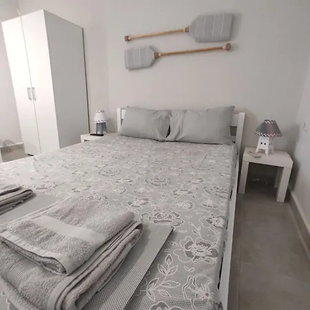 Elizabeth's Apartment1